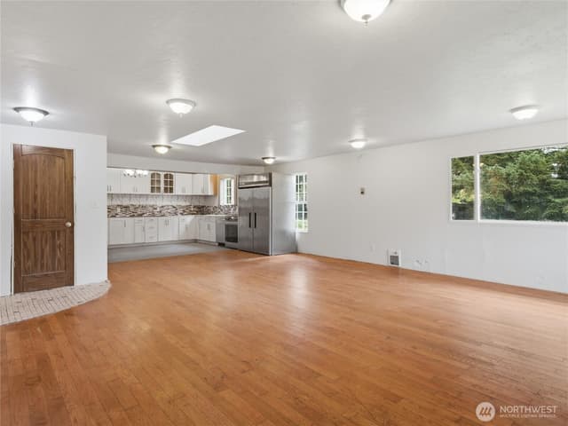 Property photo for 1123 Military Road E, Tacoma photo 5