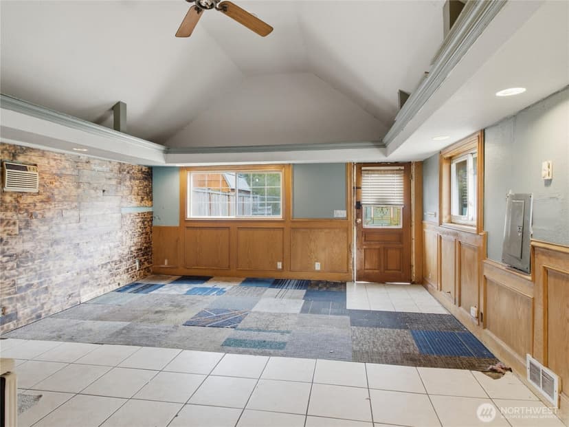 Property photo for 1123 Military Road E, Tacoma photo 21