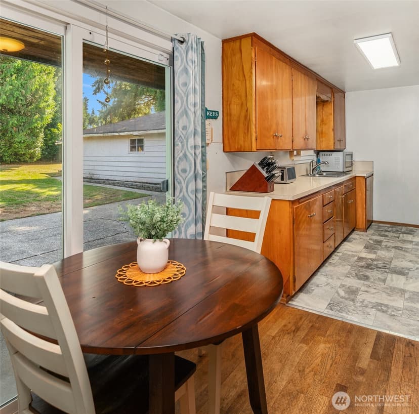 Property photo for 31330 11th Place S, Federal Way photo 7