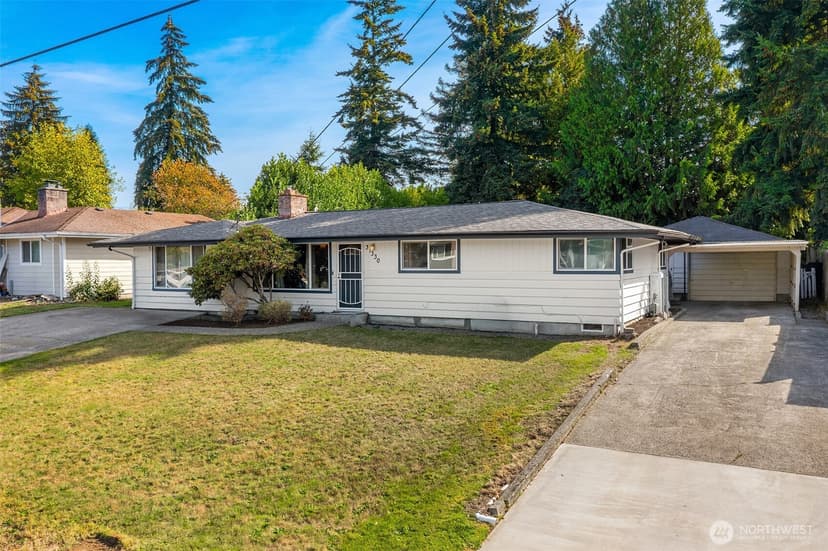 Property photo for 31330 11th Place S, Federal Way photo 2