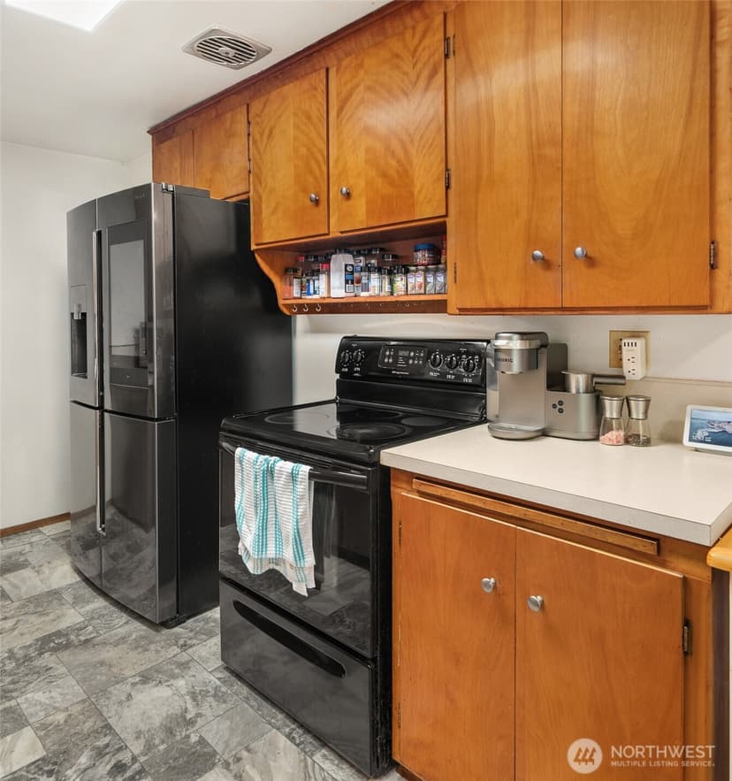 Property photo for 31330 11th Place S, Federal Way photo 8