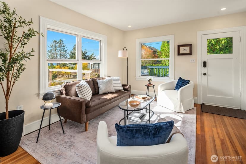 Property photo for 8416 40th Avenue SW, Seattle photo 12