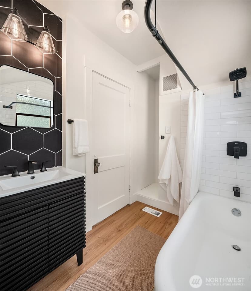 Property photo for 8416 40th Avenue SW, Seattle photo 14