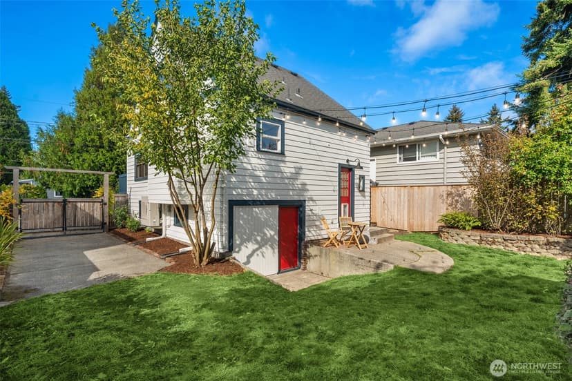 Property photo for 8416 40th Avenue SW, Seattle photo 24