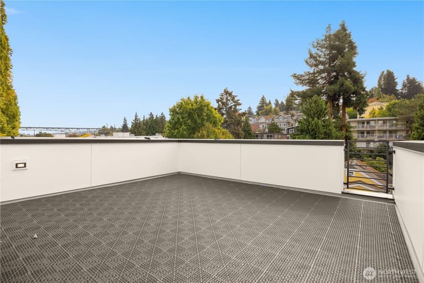 Property photo for 3114 Queen Anne Avenue N, Seattle photo 18