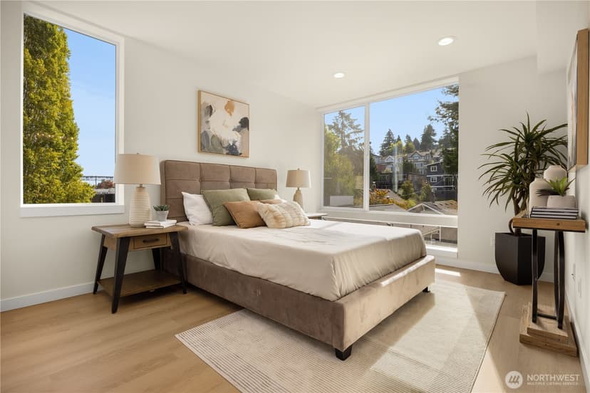 Property photo for 3114 Queen Anne Avenue N, Seattle photo 10