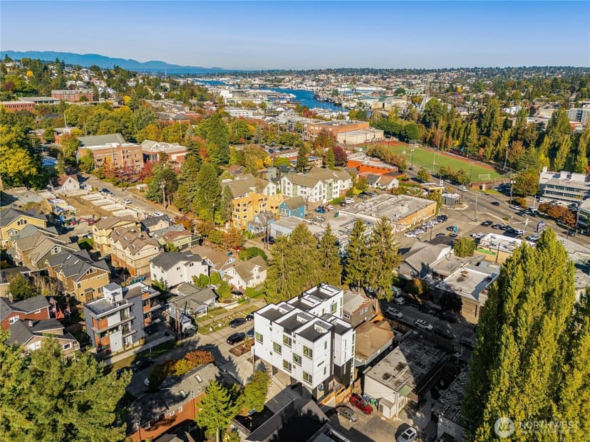Property photo for 3114 Queen Anne Avenue N, Seattle photo 20