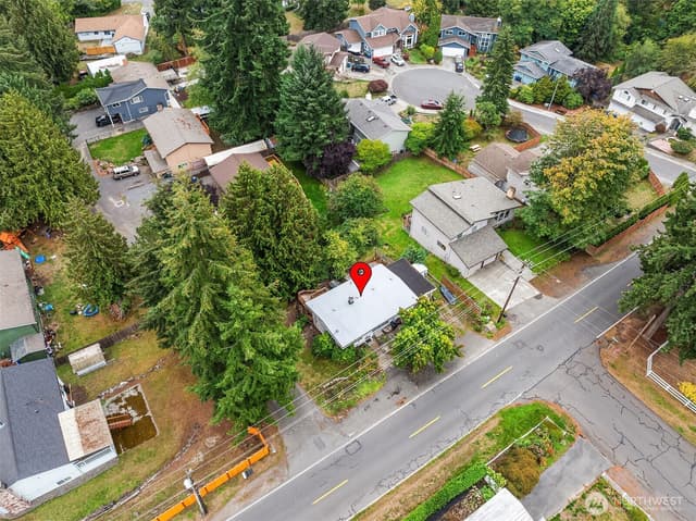 Property photo for 20807 80th Avenue W, Edmonds photo 2