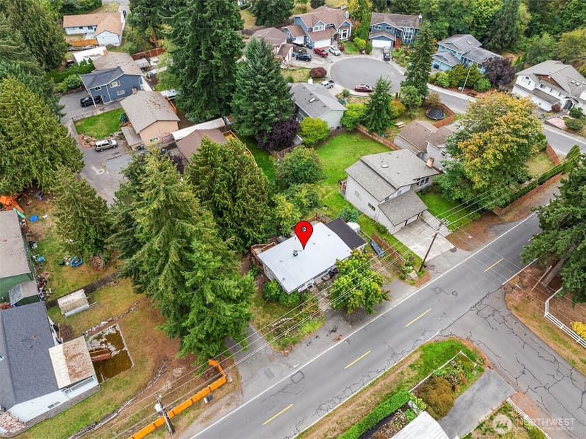 Property photo for 20807 80th Avenue W, Edmonds photo 2