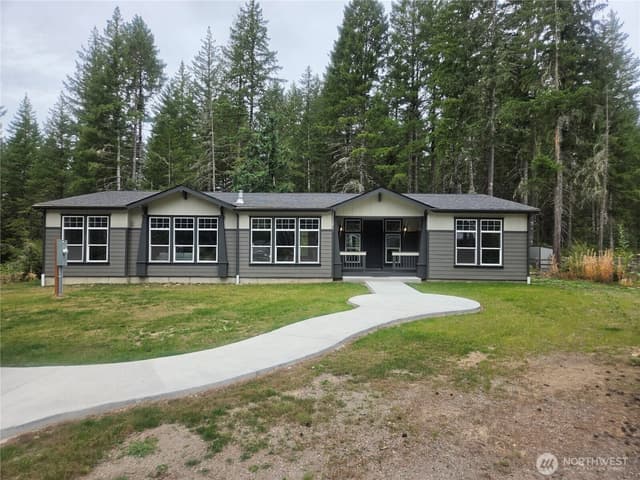 Property photo for 15513 135th Street Ct NW, Gig Harbor photo 3