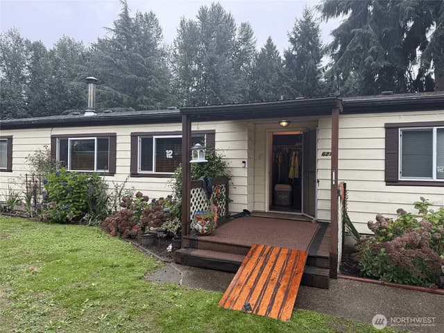 Property photo for 6212 80th Place NE, Marysville