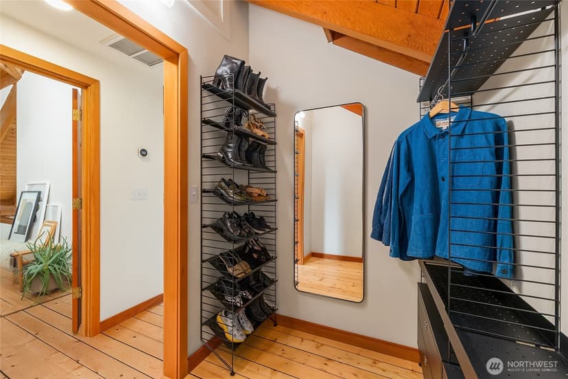 Property photo for 4140 Lytle Road NE, Bainbridge Island photo 16