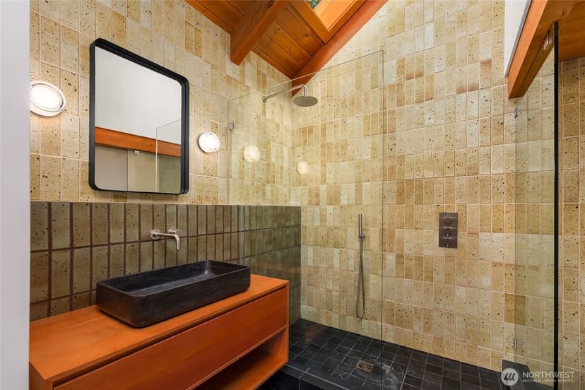 Property photo for 4140 Lytle Road NE, Bainbridge Island photo 15