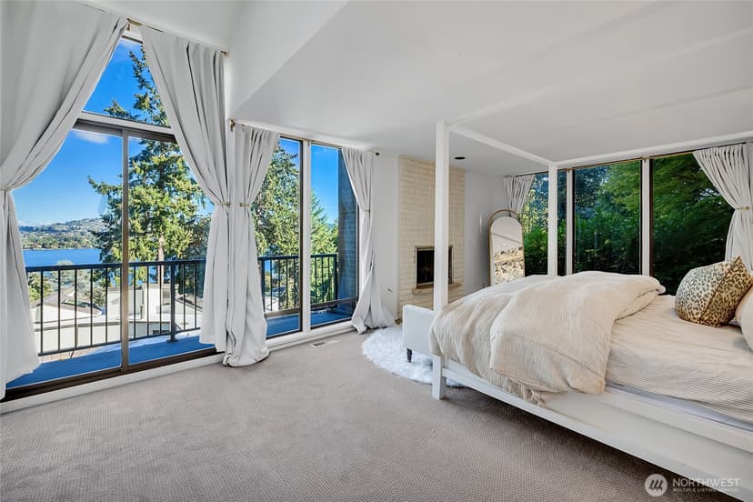 Property photo for 4408 E Mercer Way, Mercer Island photo 18