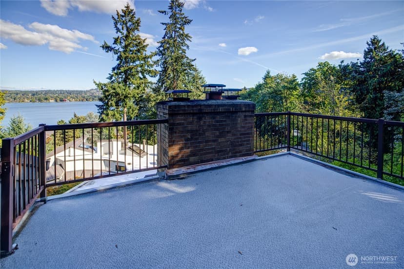 Property photo for 4408 E Mercer Way, Mercer Island photo 24