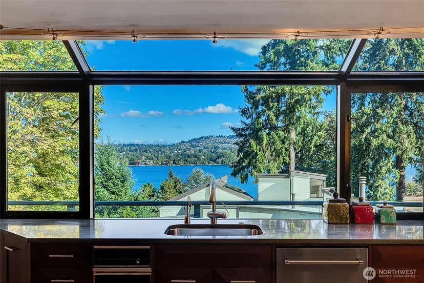 Property photo for 4408 E Mercer Way, Mercer Island photo 11
