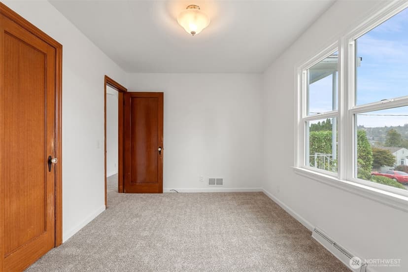 Property photo for 2447 N Wycoff Avenue, Bremerton photo 19