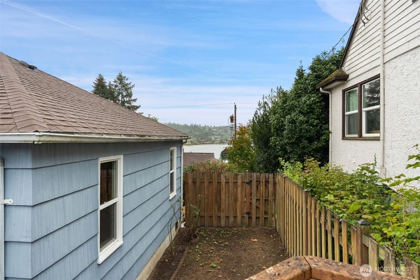 Property photo for 2447 N Wycoff Avenue, Bremerton photo 31