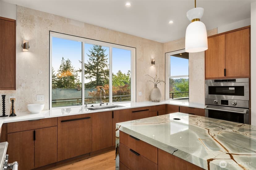 Property photo for 614 33rd Avenue E, Seattle photo 13