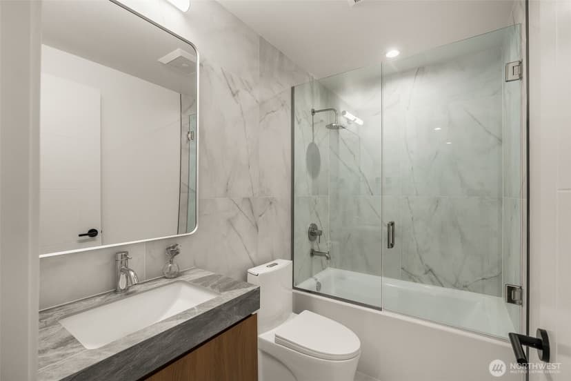 Property photo for 614 33rd Avenue E, Seattle photo 33
