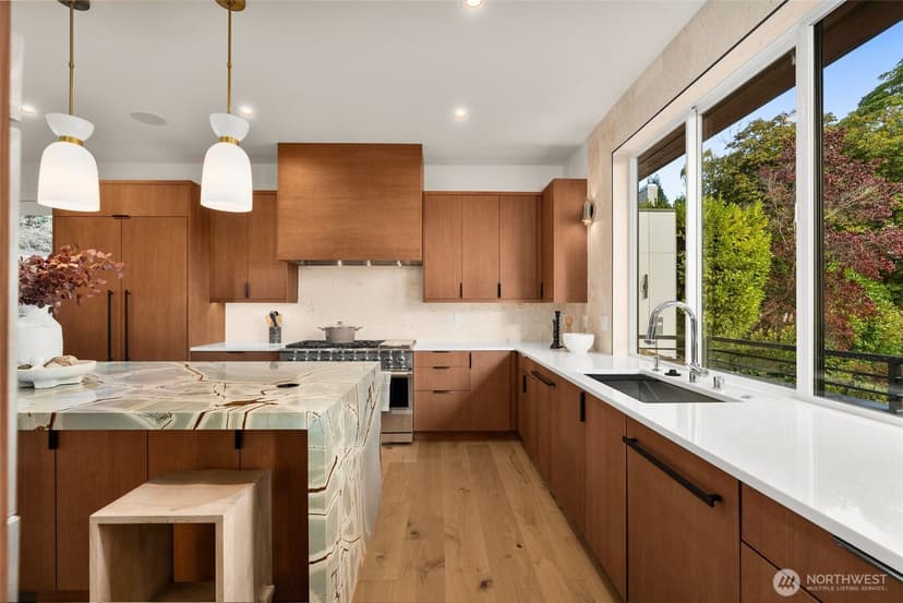 Property photo for 614 33rd Avenue E, Seattle photo 14