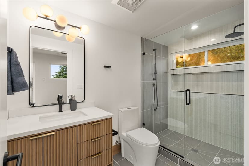 Property photo for 614 33rd Avenue E, Seattle photo 27