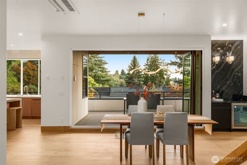 Property photo for 614 33rd Avenue E, Seattle photo 16