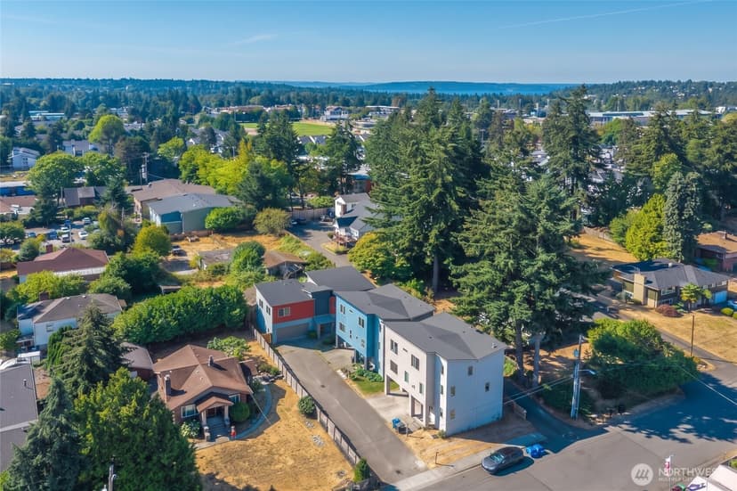 Property photo for 647 S 150th Street, Burien photo 35