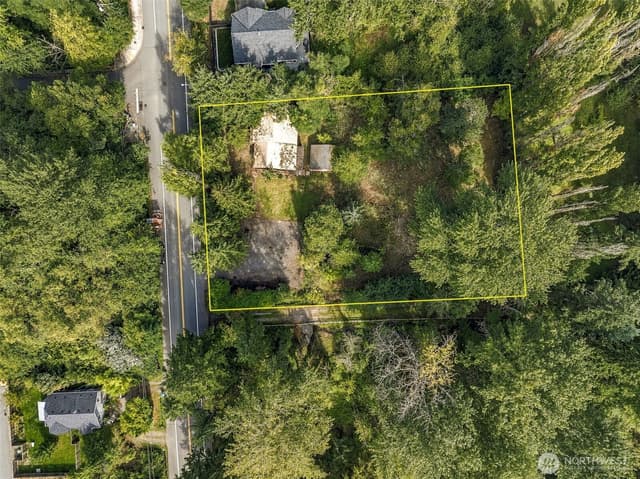 Property photo for 19920 80th Avenue NE, Kenmore photo 3
