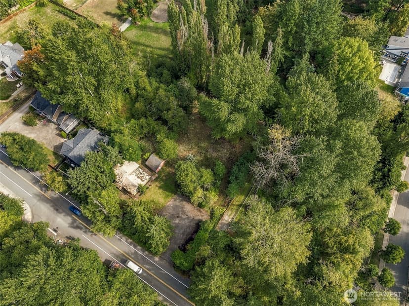 Property photo for 19920 80th Avenue NE, Kenmore photo 11
