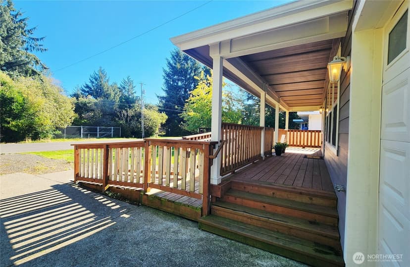 Property photo for 371 Centaurus Avenue SW, Ocean Shores photo 25