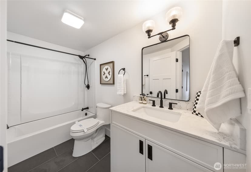 Property photo for 317 NE 58th Street, Seattle photo 23