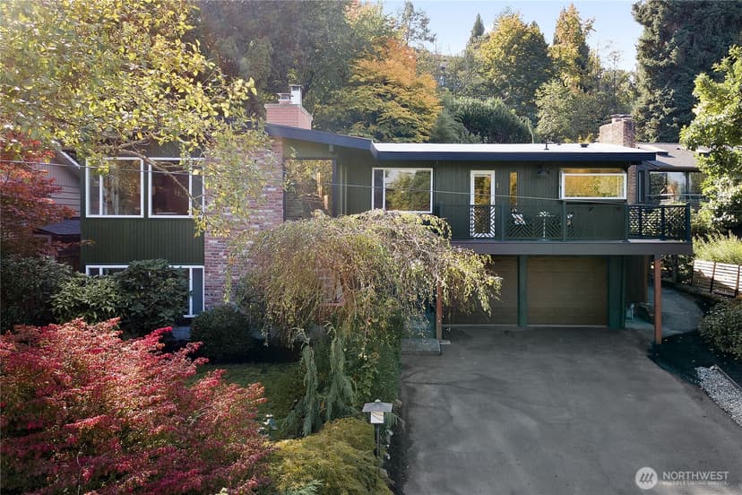 Property photo for 9043 Matthews Avenue NE, Seattle photo 38
