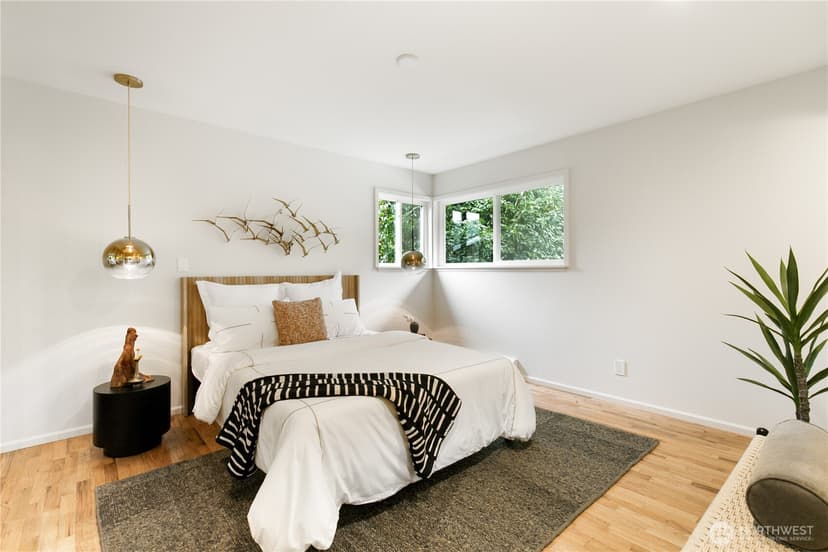 Property photo for 9043 Matthews Avenue NE, Seattle photo 18