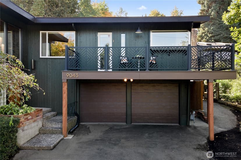 Property photo for 9043 Matthews Avenue NE, Seattle photo 37