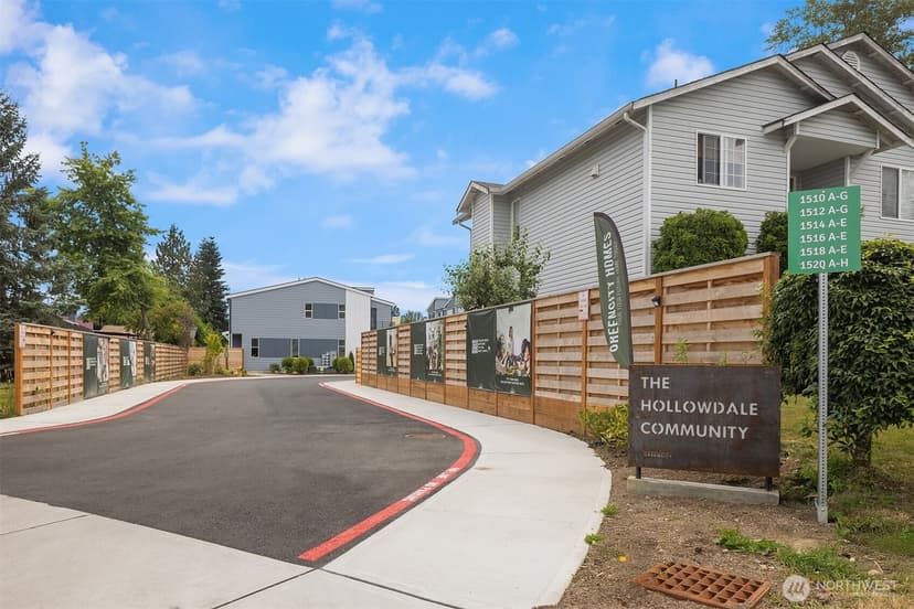 Property photo for 1520 Hollow Dale Place #C, Everett