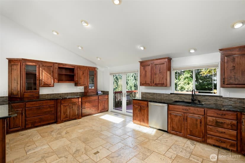 Property photo for 1709 2nd Street NE, Auburn photo 11