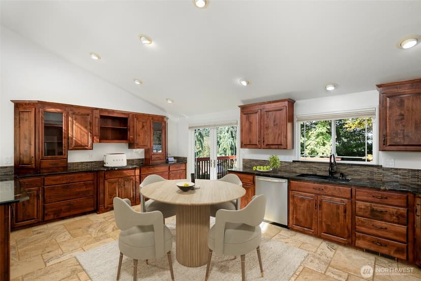 Property photo for 1709 2nd Street NE, Auburn photo 12