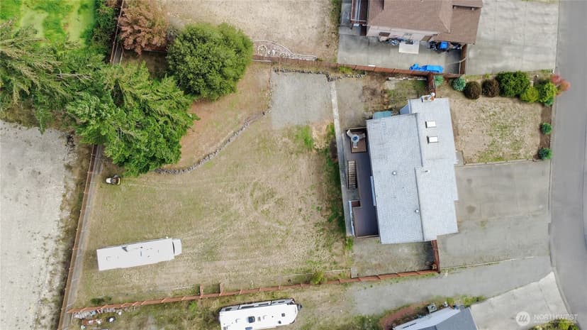 Property photo for 1525 148th Street E, Tacoma photo 31