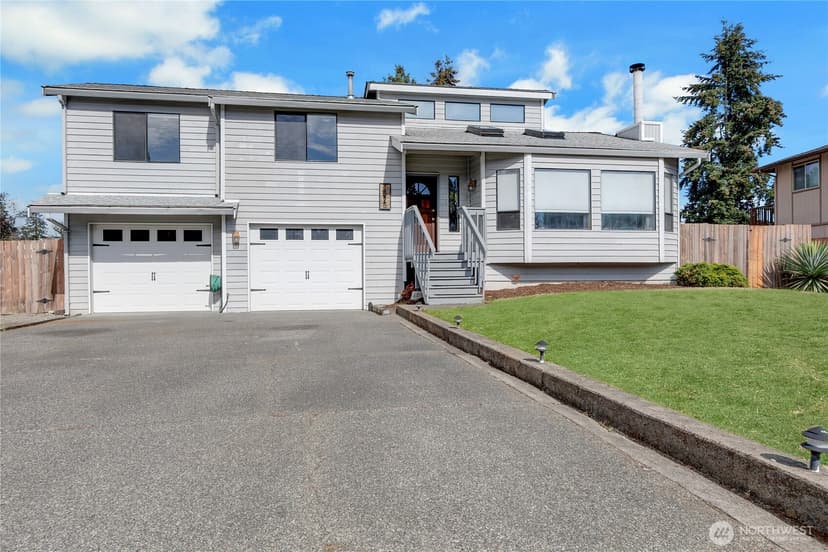 Property photo for 1525 148th Street E, Tacoma photo 2