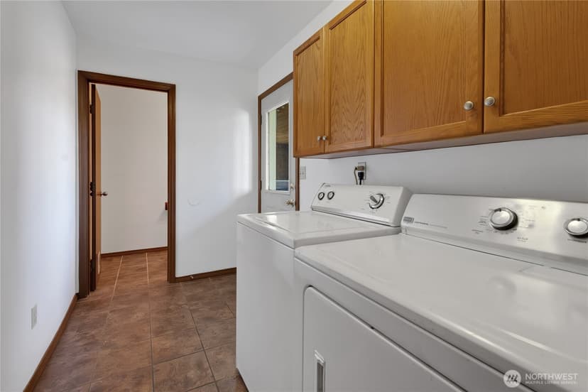 Property photo for 1525 148th Street E, Tacoma photo 19