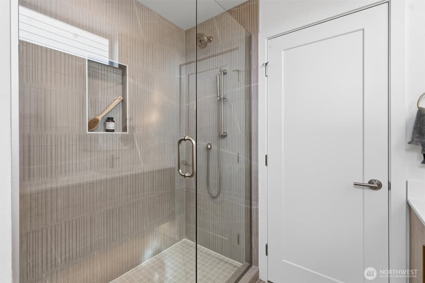 Property photo for 811 NW 63rd St Street #A, Seattle photo 22