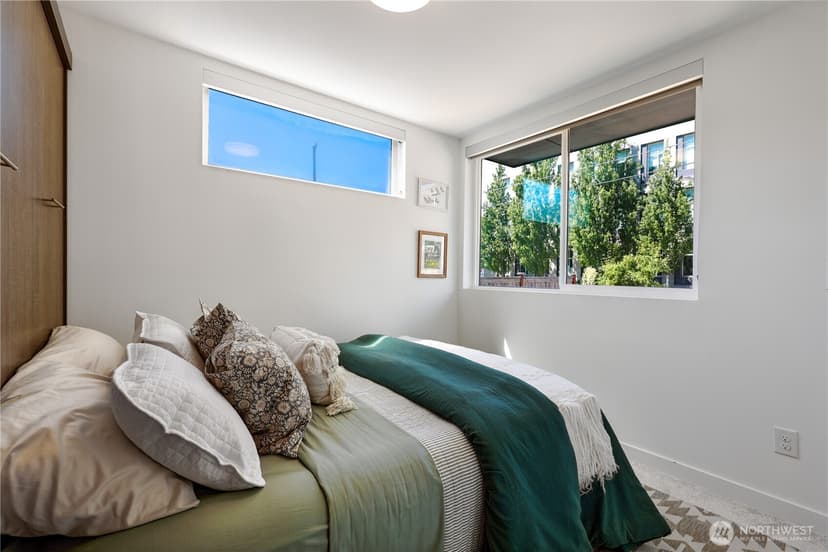 Property photo for 5560 15th Avenue S, Seattle photo 17