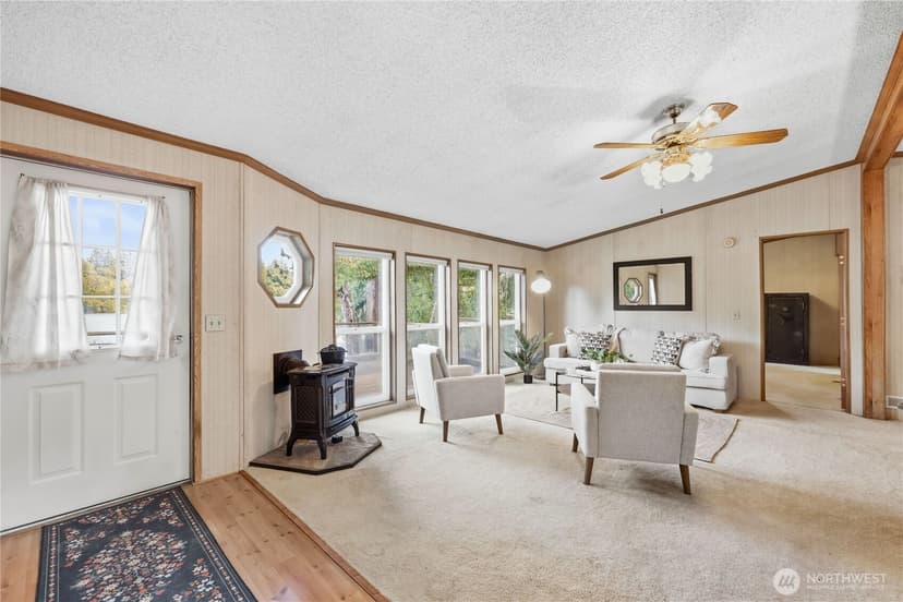 Property photo for 12856 Lake Avenue NW, Poulsbo photo 4