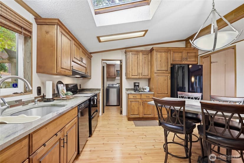 Property photo for 12856 Lake Avenue NW, Poulsbo photo 9