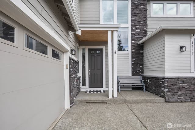 Property photo for 1113 25th Avenue Ct SW, Puyallup photo 2