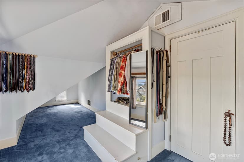 Property photo for 3117 Broadway E, Seattle photo 23