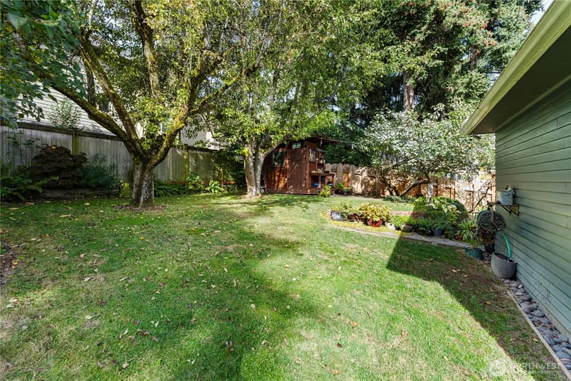Property photo for 3117 Broadway E, Seattle photo 32