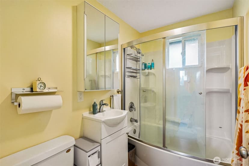 Property photo for 30628 2nd Avenue SW, Federal Way photo 21