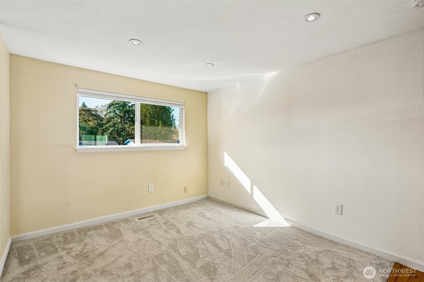 Property photo for 30628 2nd Avenue SW, Federal Way photo 10